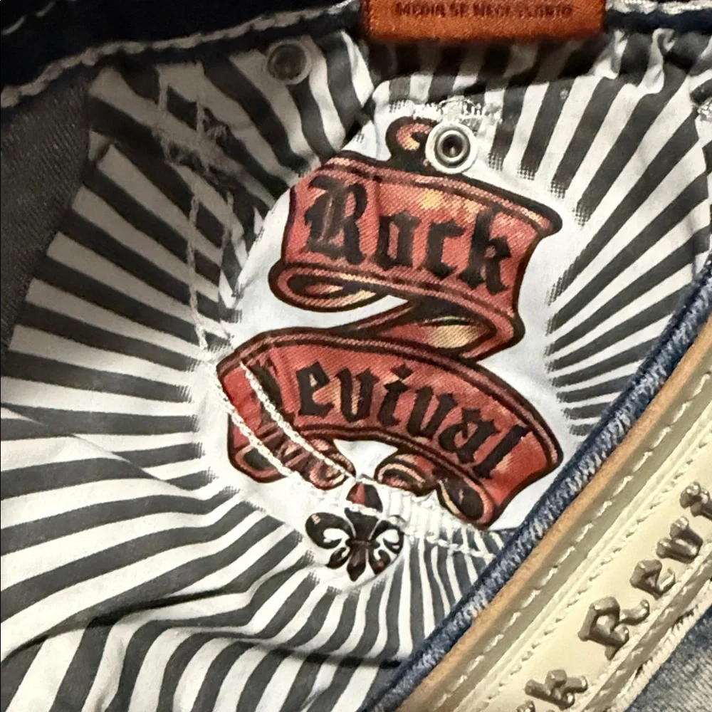 💥 Rock Revival Women's Distressed “Yui” Blue Boot Cut Jeans {27} 30” inseam. 💥 - Picture 13 of 16